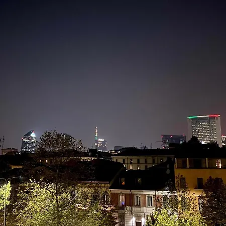 Ampio E Luminoso Bilocale Nel Centro Di Milano-3
